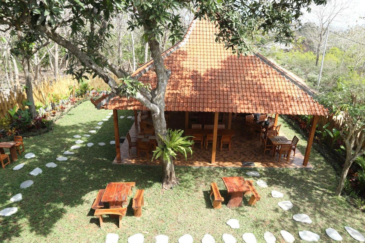 Seno Guesthouse & Cafe Улувату Екстер'єр фото